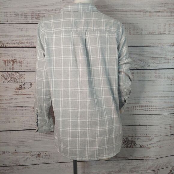 Womans Old Navy Gray Plaid The Classic Shirt Button Down - Picture 5 of 11